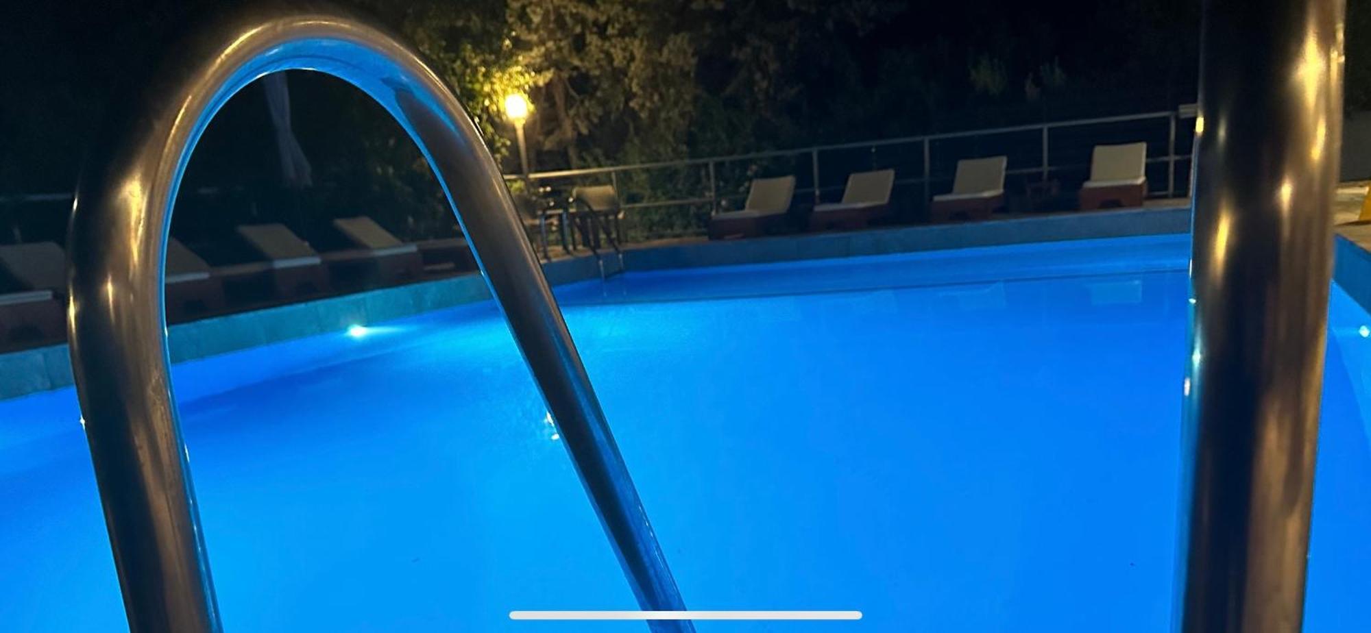 Hotel Odeon B&B Μπαρμπάτι Εξωτερικό φωτογραφία